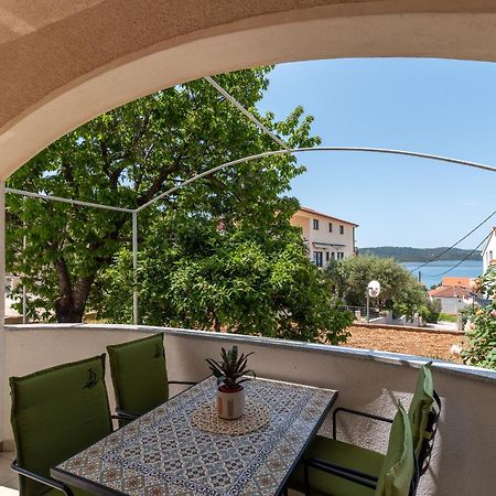 Apartments Fani Трогир Экстерьер фото
