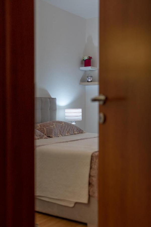 Apartments Fani Трогир Экстерьер фото